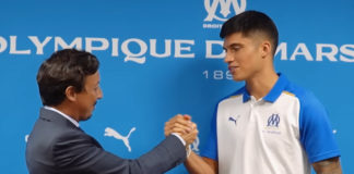 Pablo Longoria avec Joaquin Correa lors de sa présentation à l'OM (capture écran Youtube)