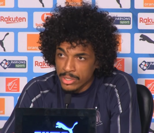 Luis Gustavo en conférence de presse avec l'OM (capture écran Youtube)