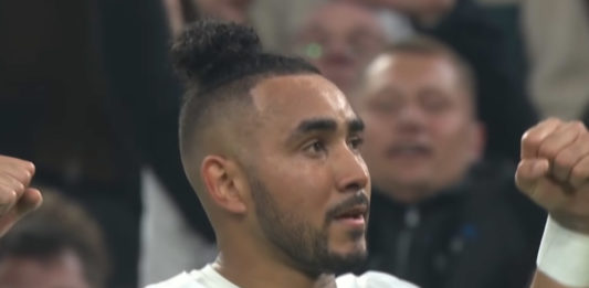 Payet célèbre son but splendide lors de OM-PAOK (capture écran Youtube)