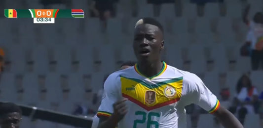 Pape Gueye décisif lors de Sénégal - Gambie (capture écran Youtube)