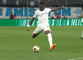 Mbemba buteur lors de OM-Atalanta