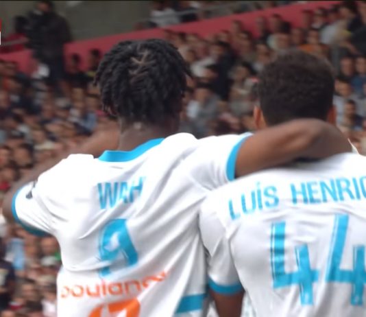 Wahi et Luis Henrique fêtent un but lors de Brest-OM (capture DAZN)