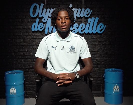 OM : Bakola dévoile ses ambitions après la signature de son contrat pro Darryl Bakola en interview avec l'OM