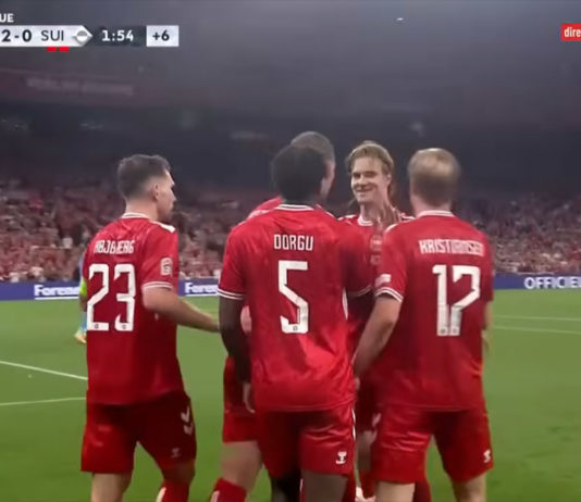 Hojbjerg buteur avec le Danemark fac à la Suiise
