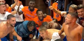 La joie du vestiaire après OL-OM (2-3)