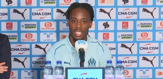 Elye Wahi lors de sa présentation à l'OM