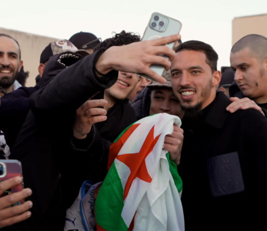 Bennacer lors de son arrivée à Marseille