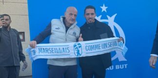 Bennacer avec Titi c'est toi le boss (crédit @Mode55489648)