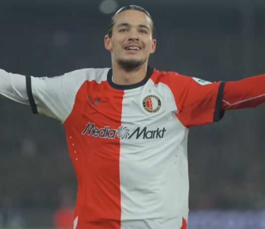 Mercato OM : un crack algérien à 20 M€ dans le viseur ! Anis Hadj Moussa célèbre un but avec Feyenoord