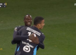 Greenwood célèbre son but avec Weah lors de Lens-OM